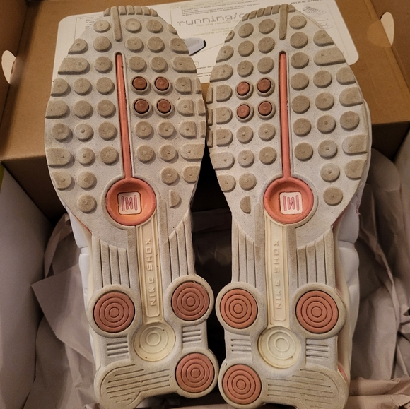 NIKE Shox R4 sz 7 - Picture 3 of 6